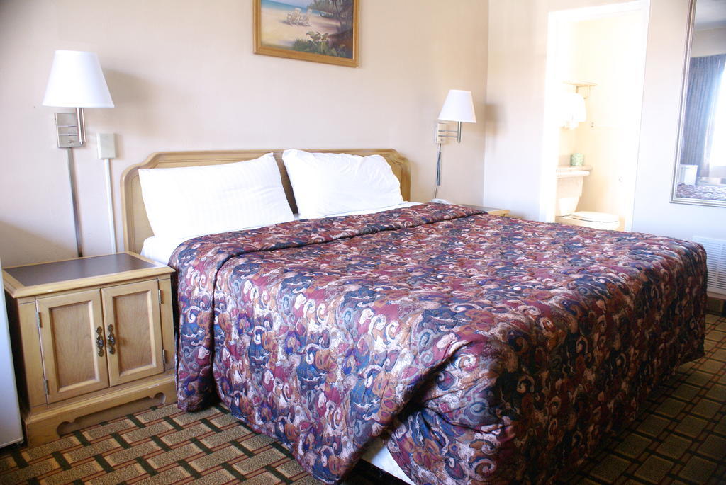 Bayview Inn And Suites אטלנטיק סיטי חדר תמונה