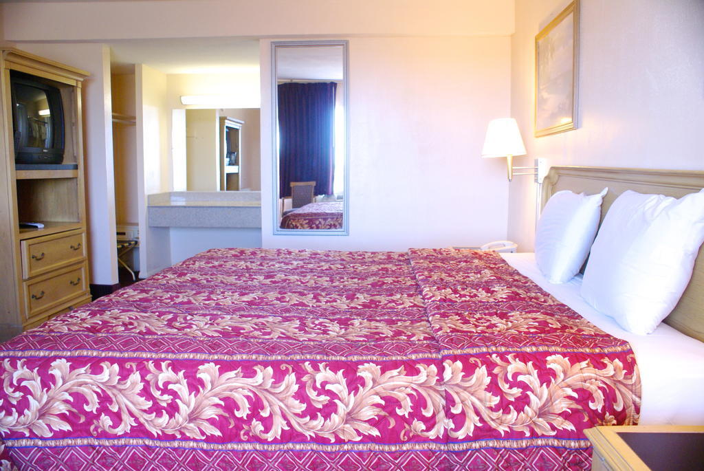Bayview Inn And Suites אטלנטיק סיטי חדר תמונה